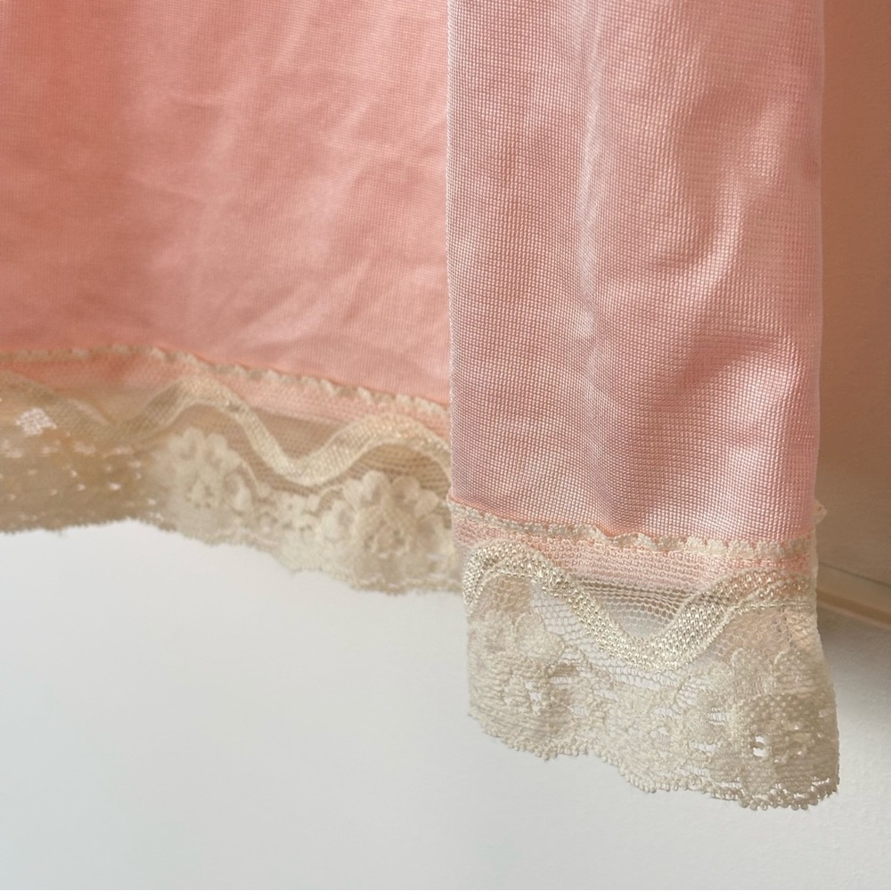 Vintage Slip Skirts Bundle of Three Pink and Nude Size Medium - Picture 4 of 15